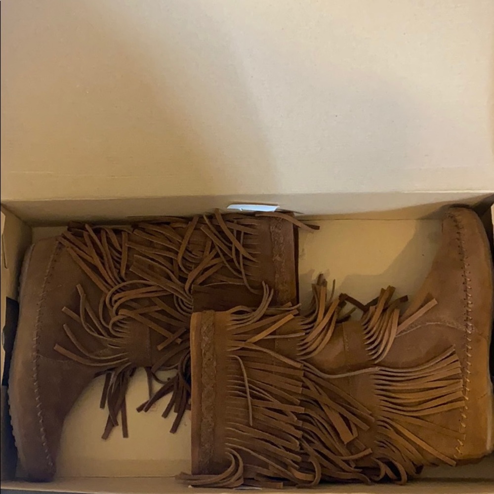 3-Layer Fringe Boot